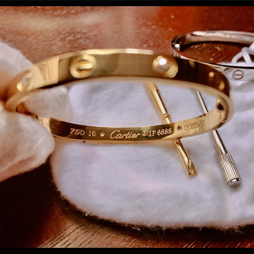 Love Bangle ❤️